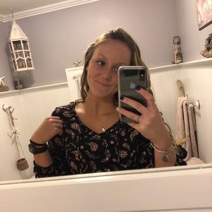 Meet your Posher, Caitlin